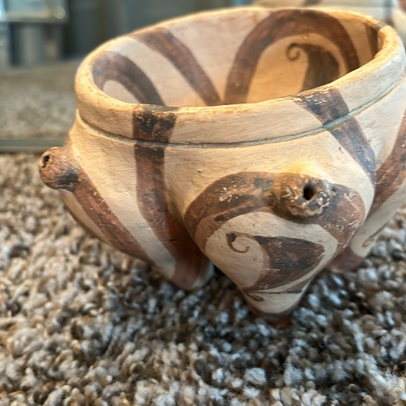 Vintage pottery shaker art - Picture 13 of 16